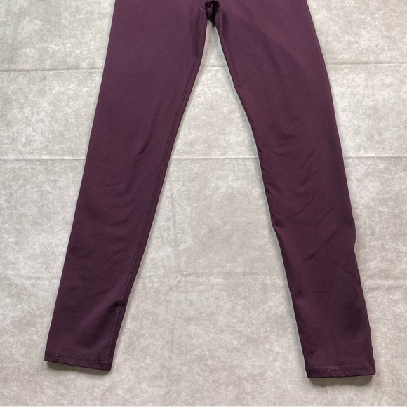 Fabletics Leggings Women's Size Small Maroon High Rise Stretch Acitve Gym - Picture 3 of 12